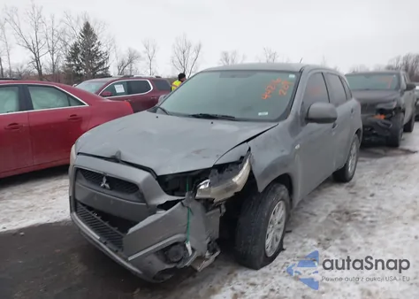 2011 Mitsubishi Outlander Sport Es z USA, uszkodzony, nr VIN JA4AP3AU8BZ011906